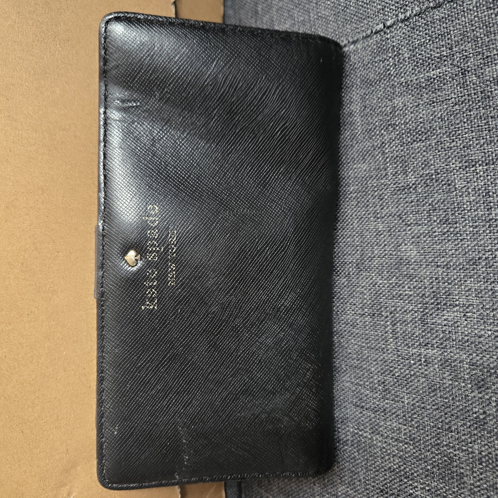 Kate Spade Black Leather Wallet Sleek and Sophisticated